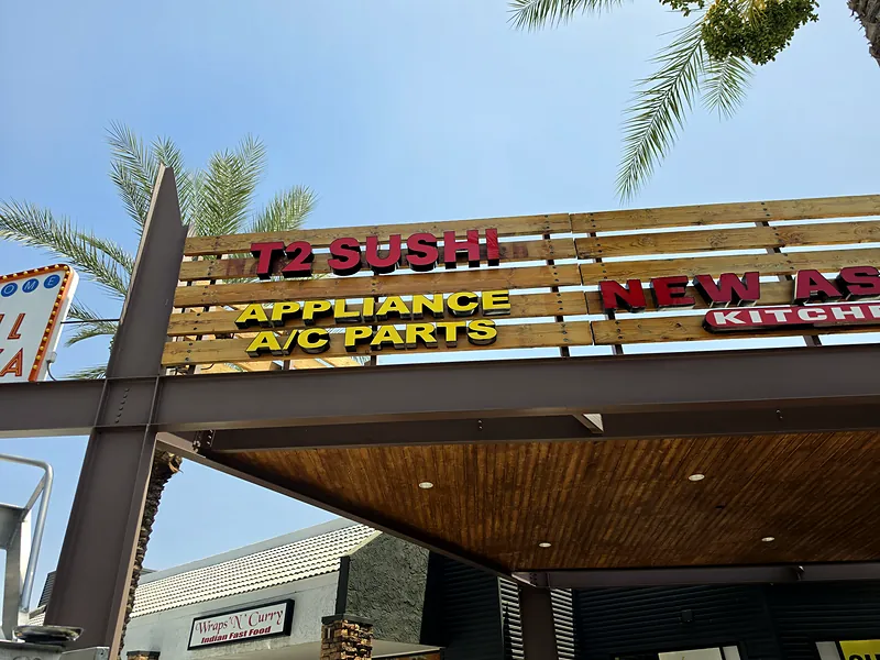 Pylon tenant panels for Mekong Plaza tenant sign in Mekong Plaza, Mesa, AZ by Win Signs